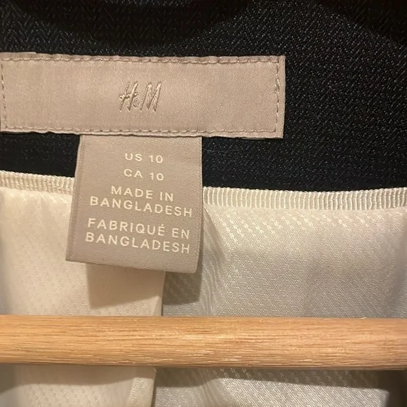 H&M navy blazer - Picture 2 of 2